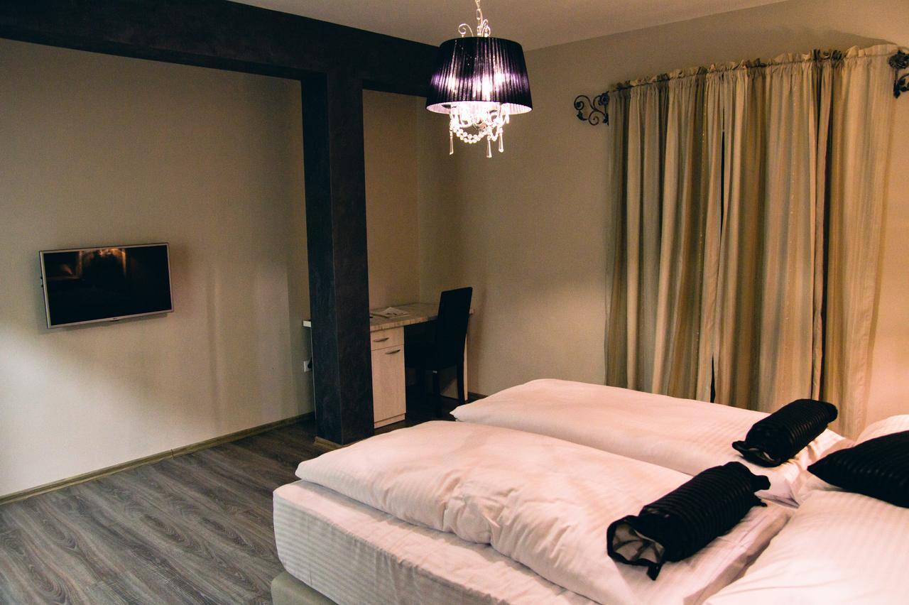 Hotel Bakarni Lonac Брчко Экстерьер фото
