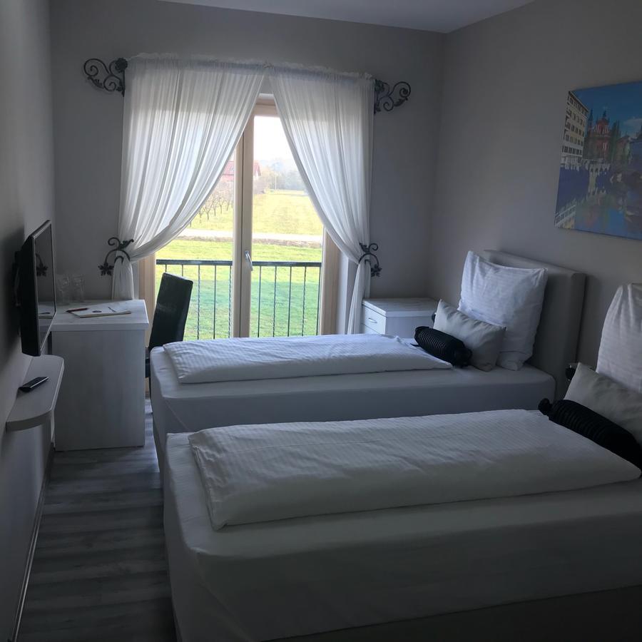 Hotel Bakarni Lonac Брчко Экстерьер фото